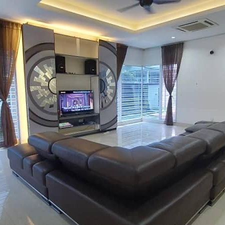 Pj Bungalow Homestay Petaling Jaya Exterior foto